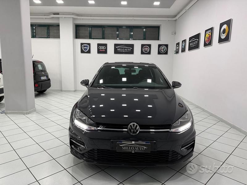 Usata VW Golf VII R-line 115 CV (84 kW) 2019 Grigio Berlina