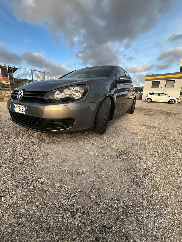 Usata VW Golf VI 110 CV (80 kW) 2009 Grigio Utilitaria