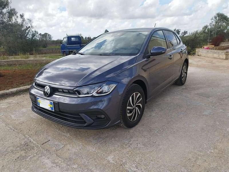 Nuova 2025 VW Polo R-line Plus Tre volumi | 18.999 € (Super prezzo) - Immagine 1/4
