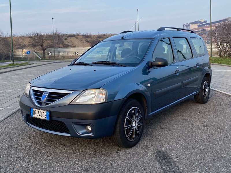 Usato 2008 Dacia Logan 1.6 Benzin 87 CV (2.500 €)