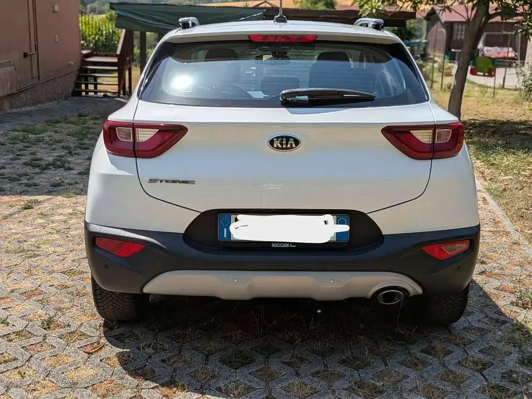 Usata Kia Stonic Urban 100 CV (73 kW) 2020 Bianco SUV