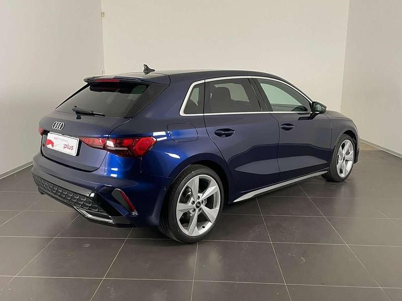 Usata Audi A3 Sportback S-Line 150 CV (110 kW) 2024 Blu/azzurro Utilitaria