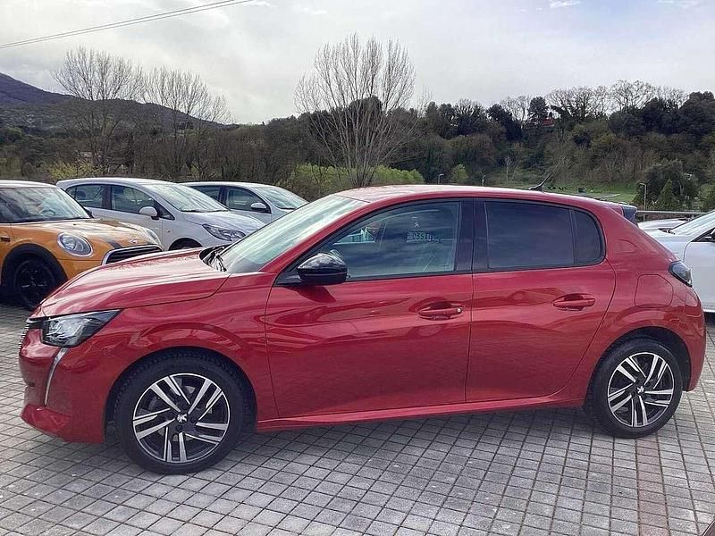 Usata Peugeot 208 Allure 102 CV (75 kW) 2023 Rosso Utilitaria