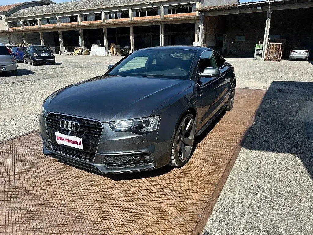 Usata Audi A5 S-Line 190 CV (139 kW) 2015 Grigio Coupé