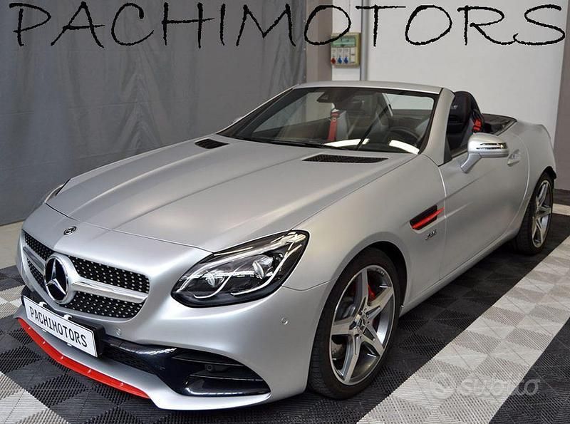 Argento opaco magno designo Usata 2018 Mercedes SLC200 Premium Cabrio | 45.000 € - Immagine 1/4