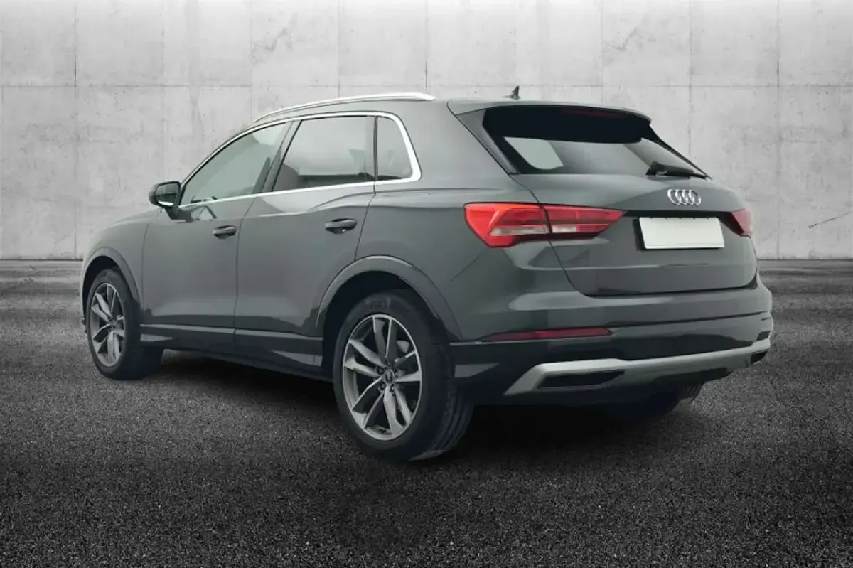Usata Audi Q3 Advanced 150 CV (110 kW) 2023 Grigio SUV
