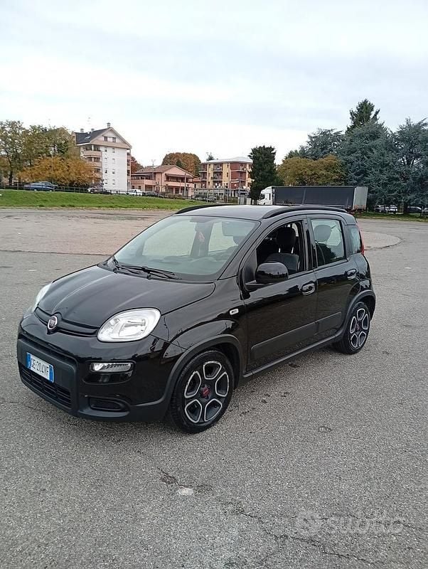 Usata Fiat Panda 70 CV (51 kW) 2021 Nero Berlina