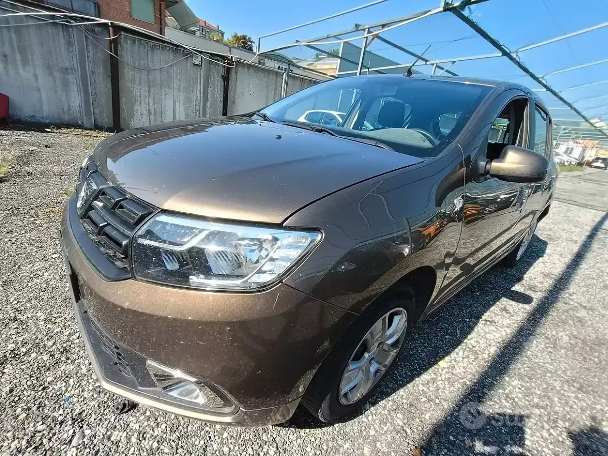 Usata Dacia Sandero 73 CV (53 kW) 2020 Marrone Berlina