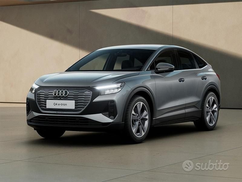 Grigio Usata 2024 Audi Q4 Sportback e-tron Business SUV | 47.900 € (Buon prezzo) - Immagine 1/4