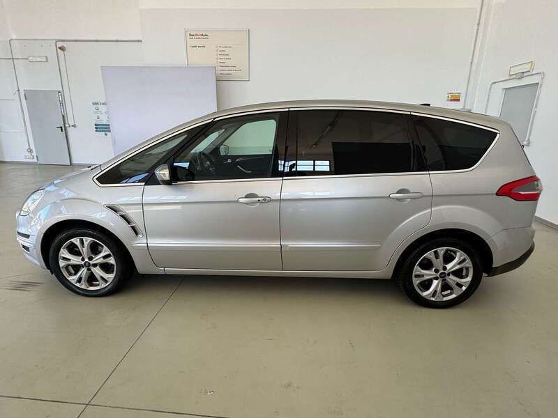 Usata Ford S-MAX Titanium 163 CV (119 kW) 2016 Argento Monovolume