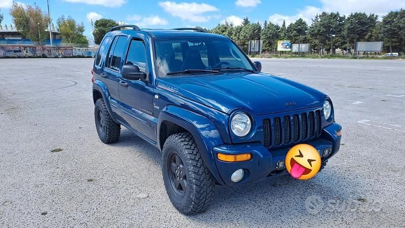 Usata Jeep Cherokee 143 CV (105 kW) 2004 Blu SUV