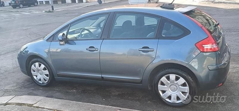 Grigio Usata 2007 Citroën C4 Tre volumi | 1000 € (Ottimo prezzo) - Immagine 1/3