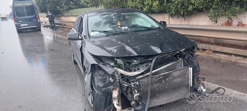 Usata Mercedes CLA200 2015 Nero Berlina