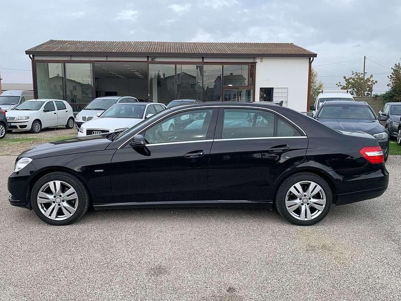 Usata Mercedes E200 Executive 163 CV (119 kW) 2012 Nero Berlina
