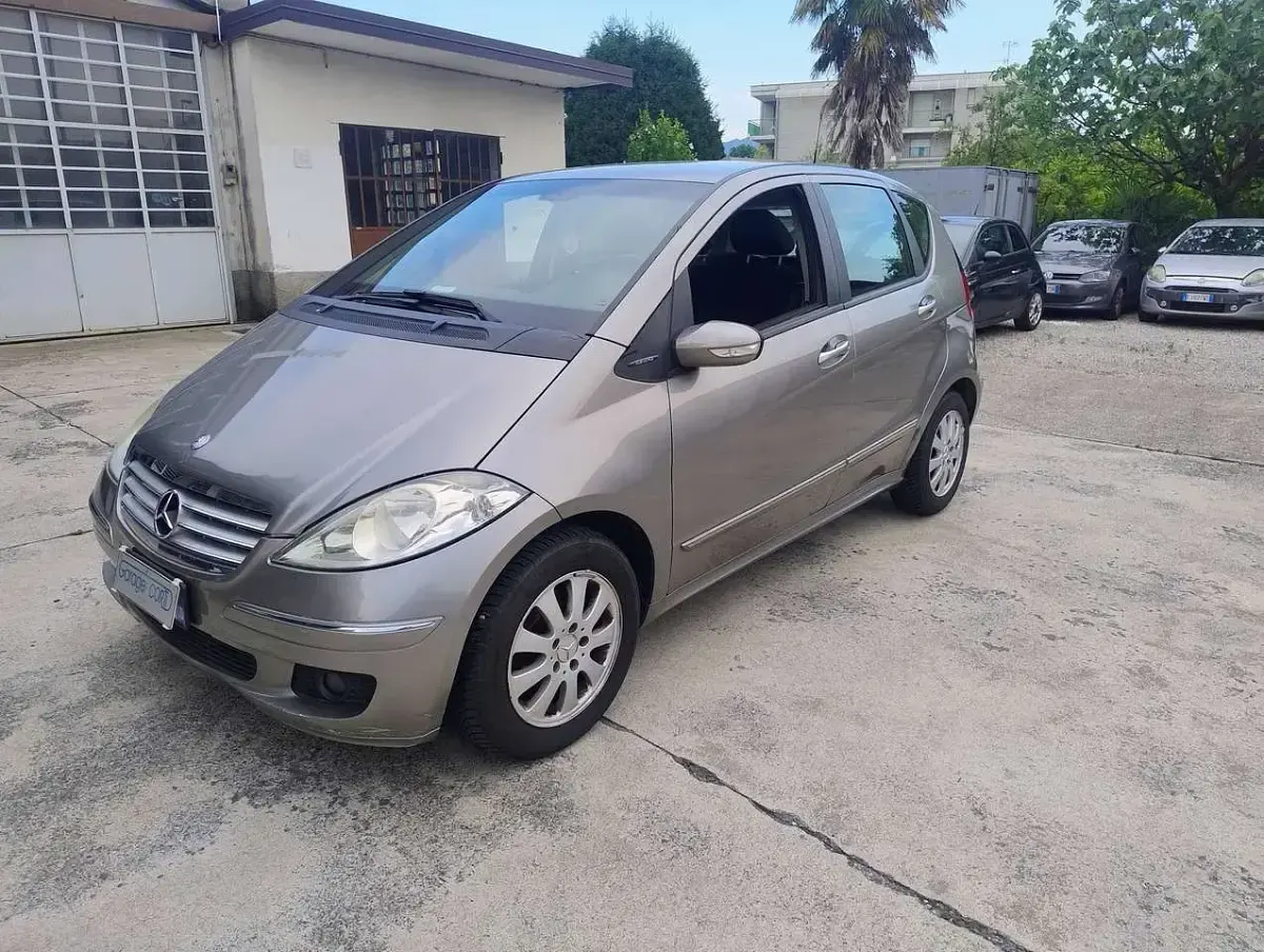 Usata Mercedes A150 95 CV (69 kW) 2007 Argento Coupé