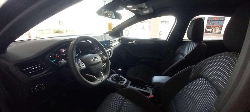 Usata Ford Focus ST-Line 125 CV (91 kW) 2024 Nero Berlina