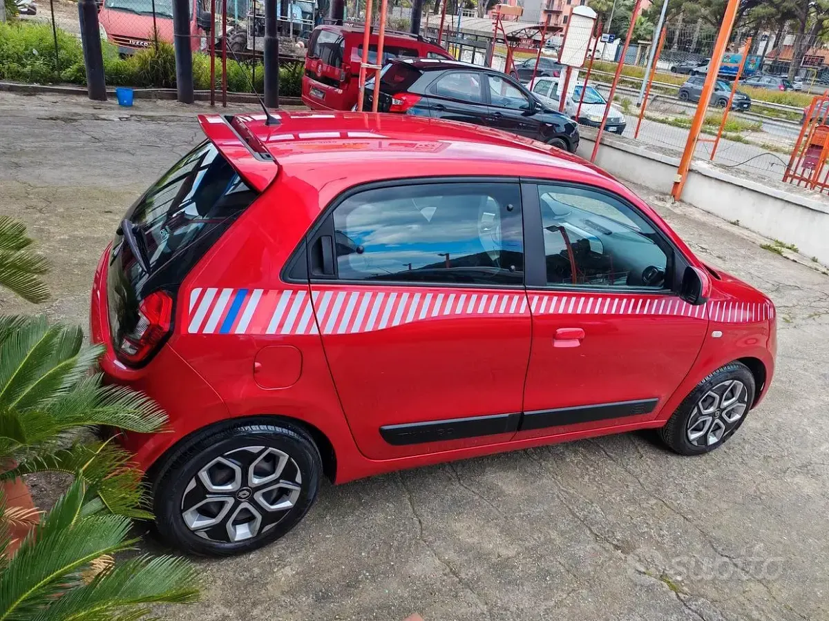 Usata Renault Twingo 65 CV (47 kW) 2019 Rosso Utilitaria