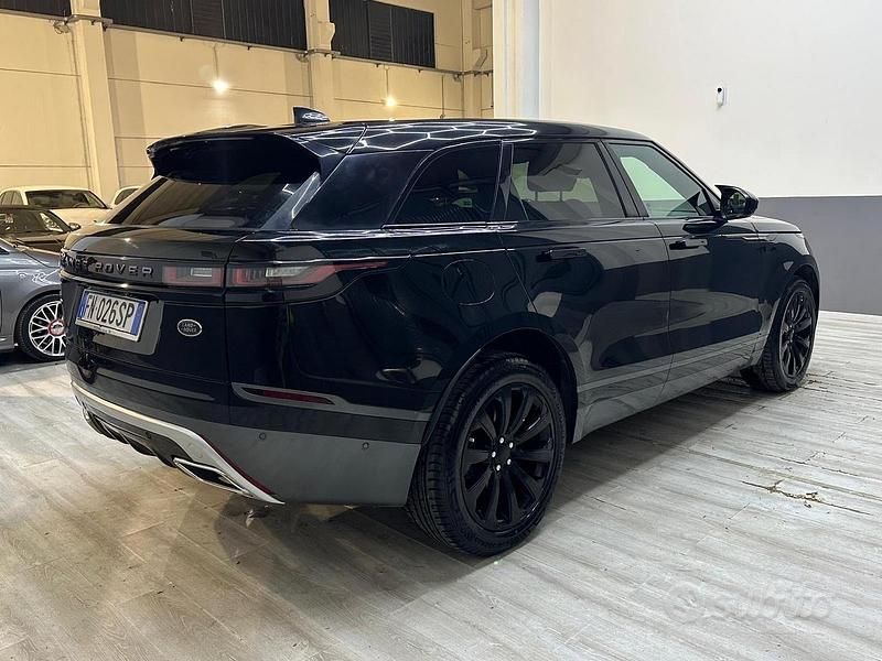 Usata Land Rover Range Rover Velar R-Dynamic 241 CV (177 kW) 2018 Nero SUV
