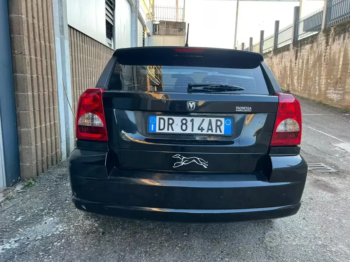 Usata Dodge Caliber 140 CV (102 kW) 2008 Nero Utilitaria