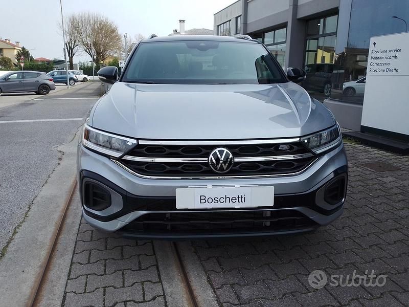 Usata VW T-Roc R-line 149 CV (109 kW) 2022 Grigio SUV