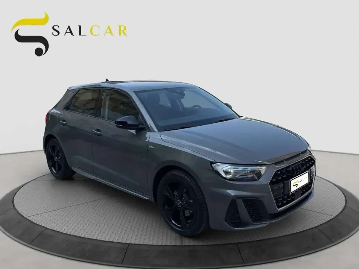 Usata Audi A1 Sportback S-Line 150 CV (110 kW) 2024 Grigio Utilitaria