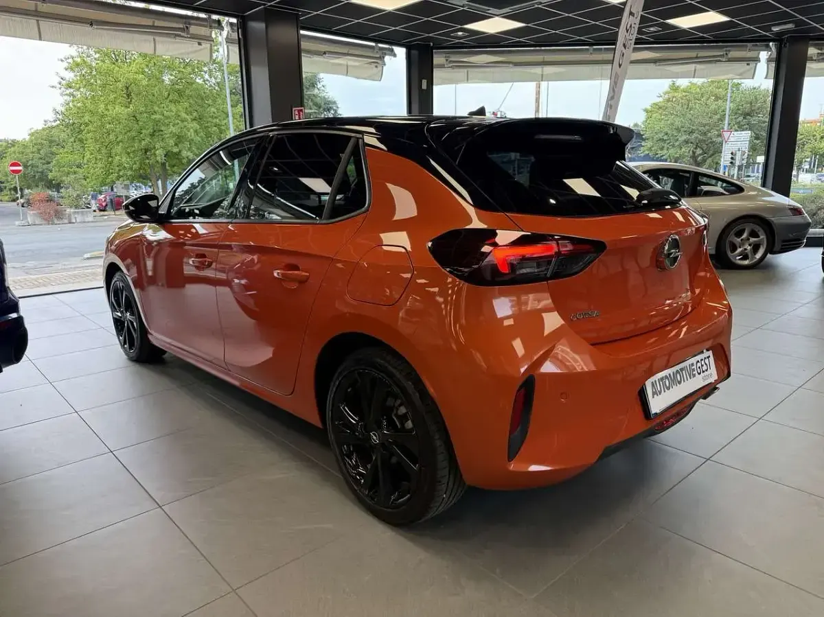 Usata Opel Corsa GS Line 101 CV (74 kW) 2020 Arancione Utilitaria