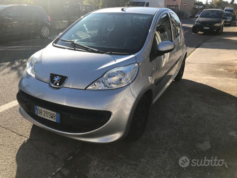 Usata Peugeot 106 60 CV (44 kW) 2002 Utilitaria