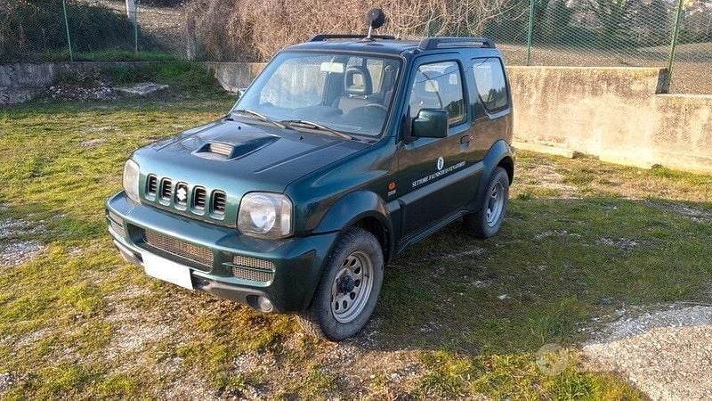 Usata Suzuki Jimny 86 CV (63 kW) 2007 Verde SUV