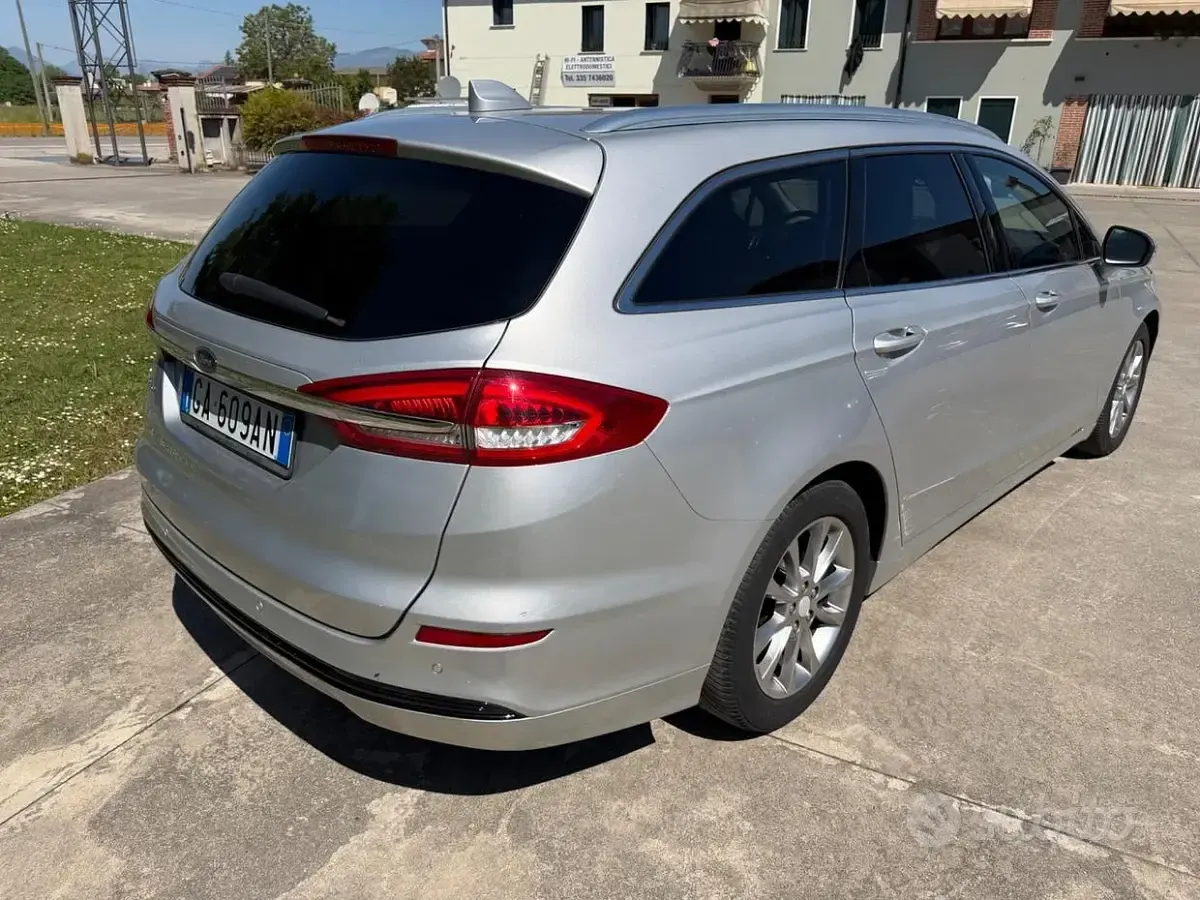 Usata Ford Mondeo Business Edition 150 CV (110 kW) 2020 Grigio Station wagon