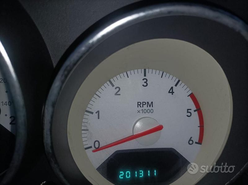 Usata Dodge Caliber 140 CV (102 kW) 2008 Nero Utilitaria