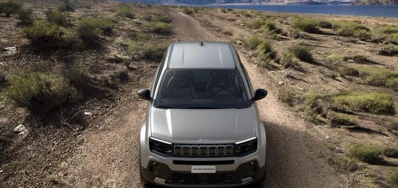 Usata Jeep Avenger Summit 101 CV (74 kW) 2024 Grigio SUV