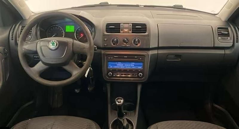 Usata Skoda Roomster Active 75 CV (55 kW) 2012 Marrone Monovolume