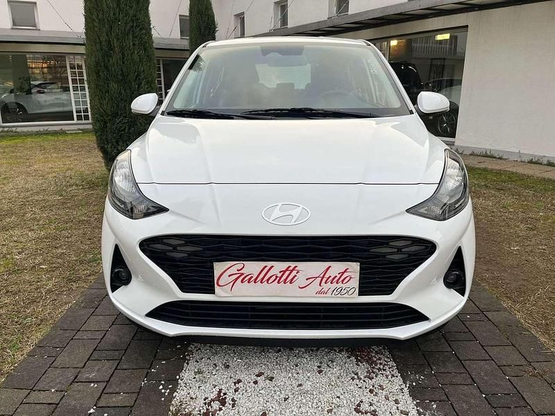 Nuova Hyundai i10 63 CV (46 kW) 2025 Atlas white Utilitaria