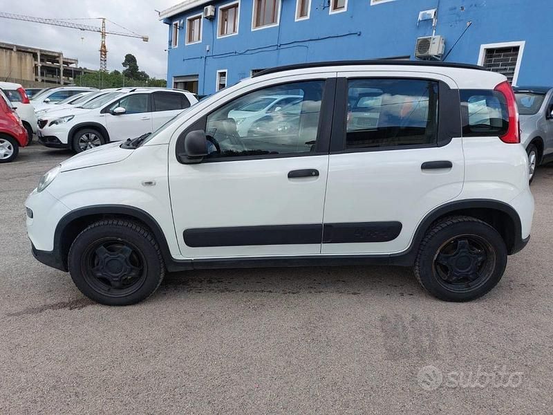 Bianco Usata 2019 Fiat Panda 4x4 S Due volumi | 12.500 € (Buon prezzo) - Immagine 1/4