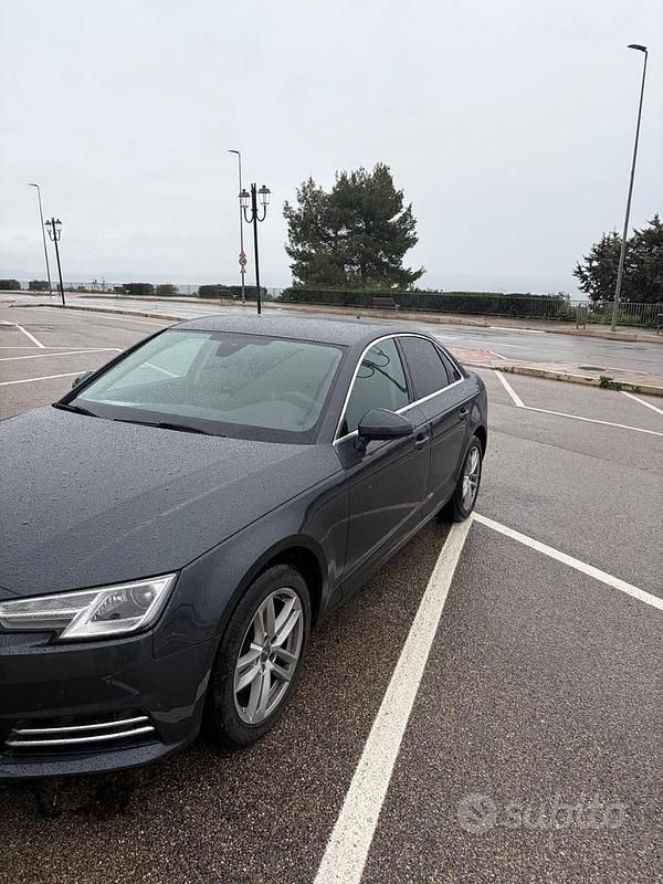 Usata Audi A4 Business 150 CV (110 kW) 2017 Berlina
