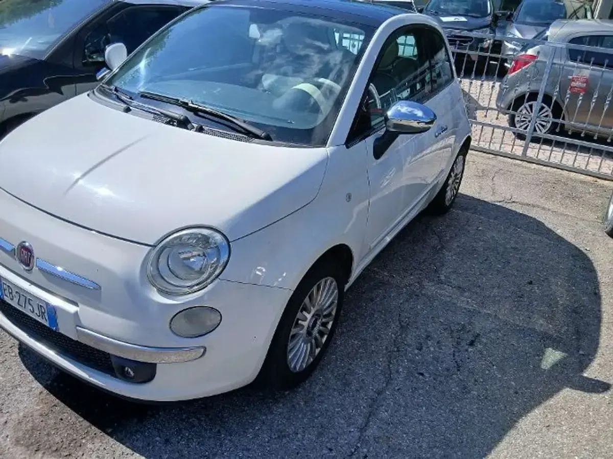 Usata Fiat 500 Lounge 69 CV (50 kW) 2010 Bianco Utilitaria