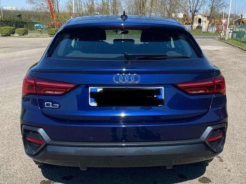 Usata Audi Q3 Advanced 150 CV (110 kW) 2023 Blu/azzurro SUV