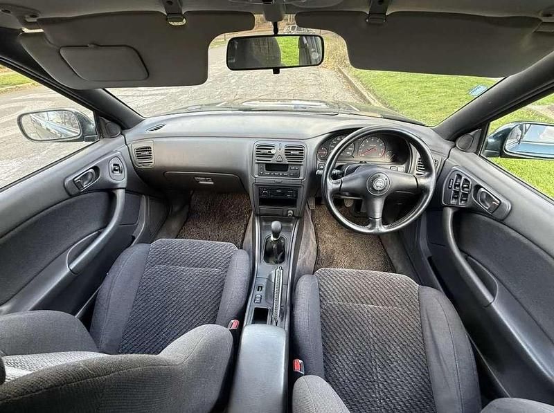 Usata Subaru Legacy 116 CV (85 kW) 1993 Verde Station wagon