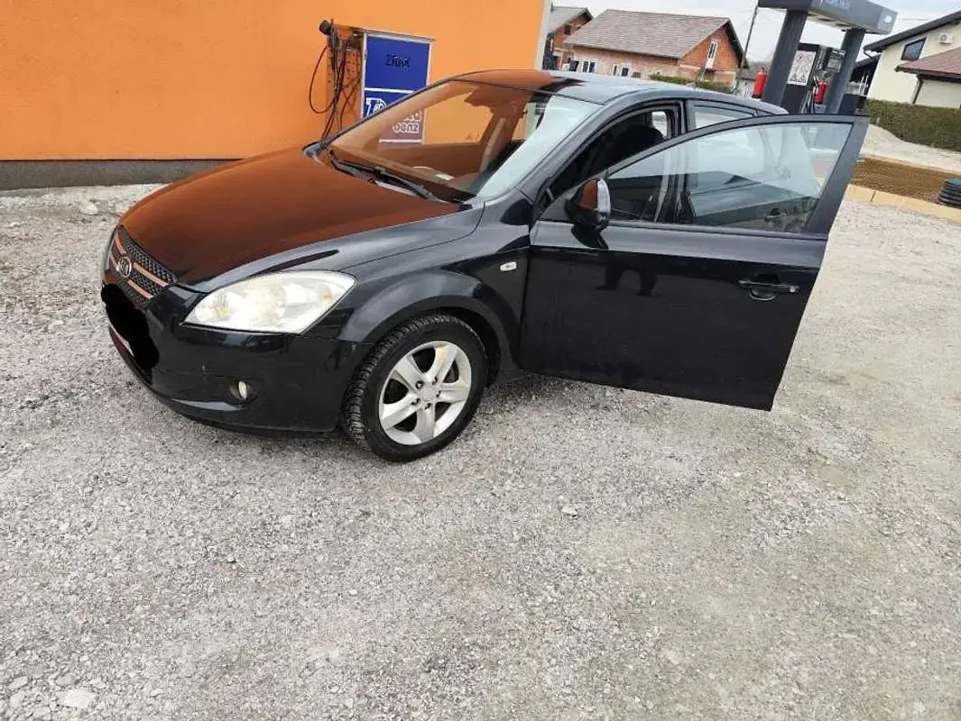 Usata Kia Ceed GT 90 CV (66 kW) 2008 Berlina