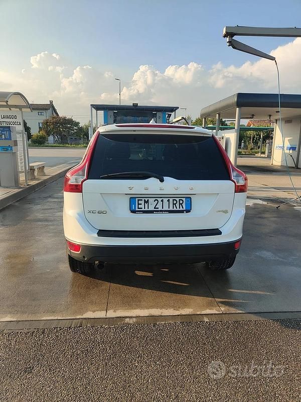 Usata Volvo XC60 2012 Bianco SUV