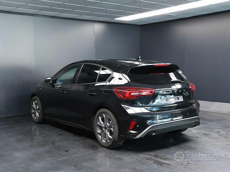 Usata Ford Focus ST-Line 155 CV (114 kW) 2025 Nero Berlina