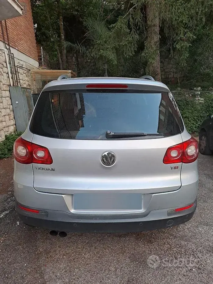 Usata VW Tiguan 150 CV (110 kW) 2008 Grigio SUV