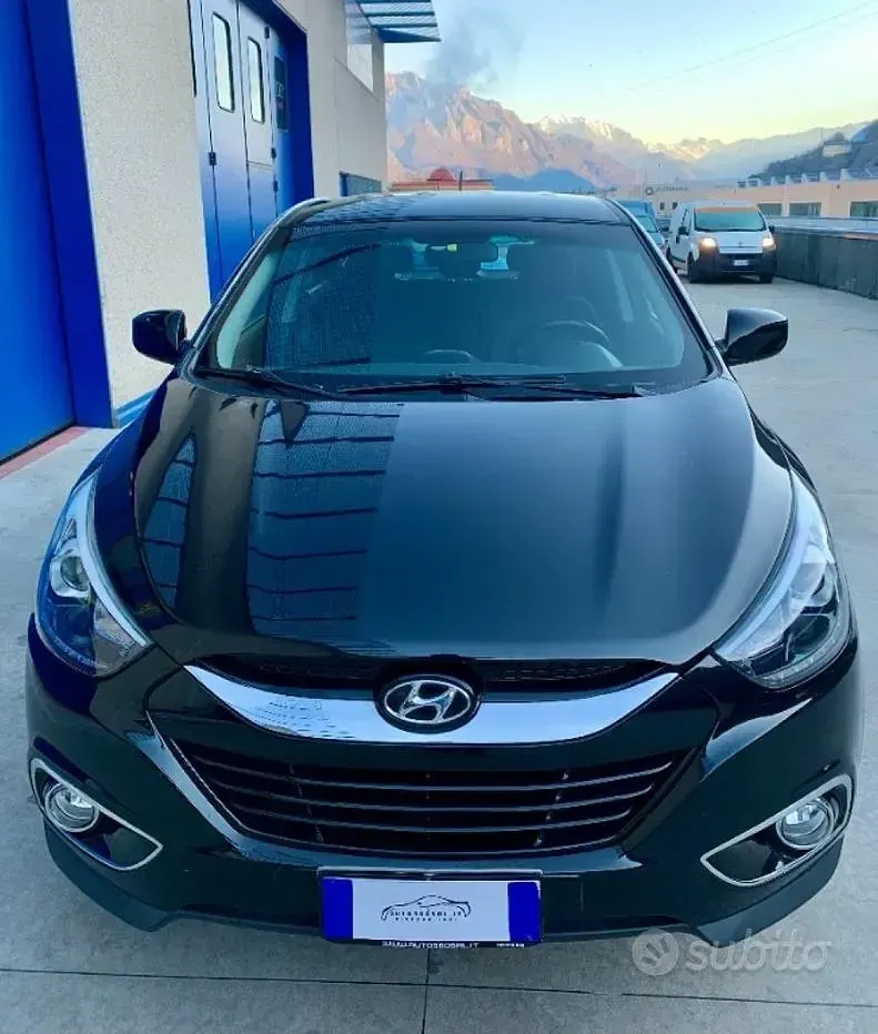 Usata Hyundai ix35 116 CV (85 kW) 2015 Nero metallizzato SUV