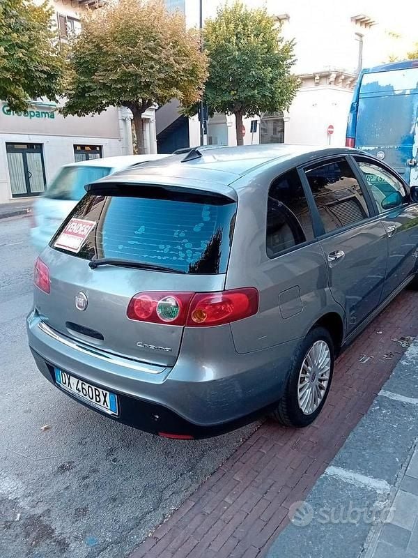 Usata Fiat Croma 140 CV (102 kW) 2010 Station wagon