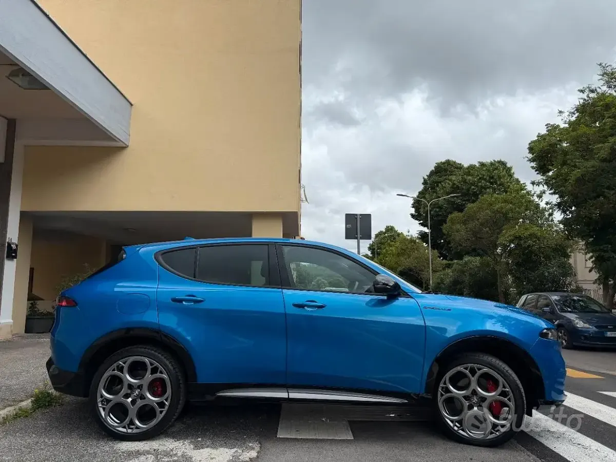 Usata Alfa Romeo Tonale Edizione Speciale 179 CV (131 kW) 2023 Blu/azzurro SUV