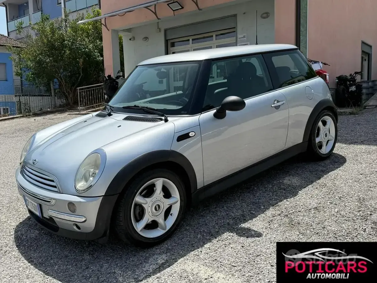 Usata Mini One D 75 CV (55 kW) 2004 Grigio Utilitaria