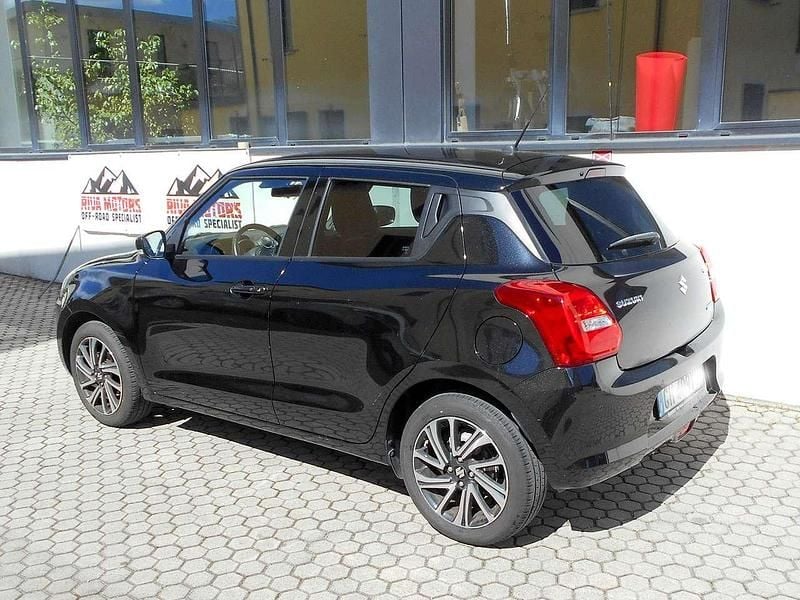 Usata Suzuki Swift 83 CV (61 kW) 2022 Nero Utilitaria