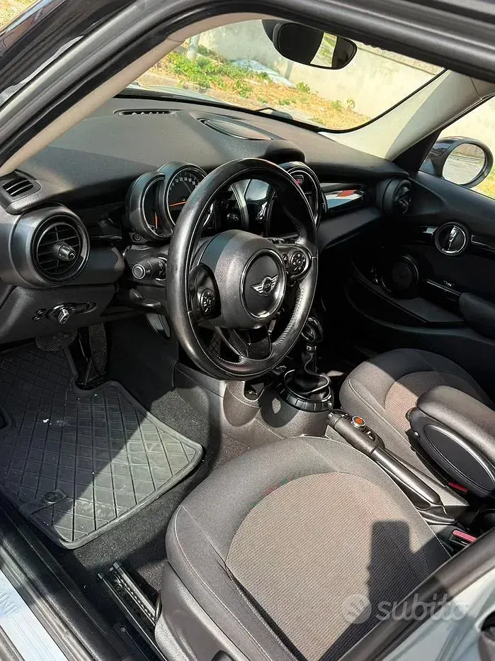 Usata Mini Cooper D 116 CV (85 kW) 2017 Grigio Utilitaria