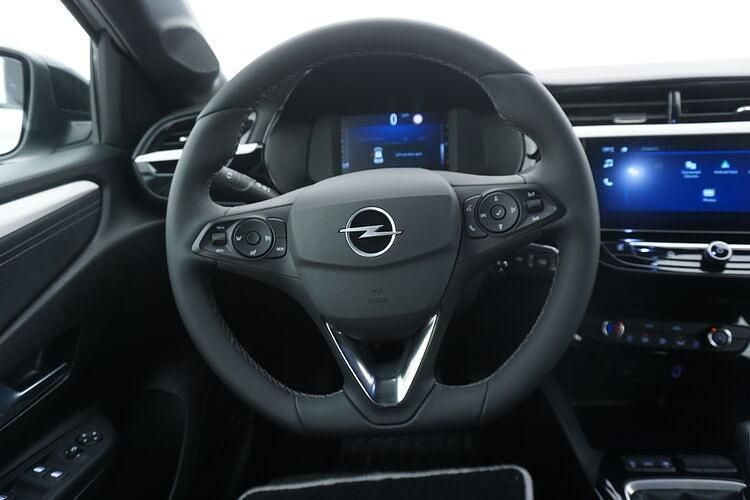 Usata Opel Corsa 101 CV (74 kW) 2025 Argento Utilitaria