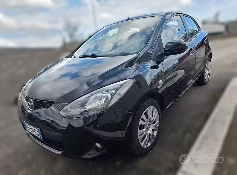 Usata Mazda 2 68 CV (50 kW) 2008 Nero Utilitaria